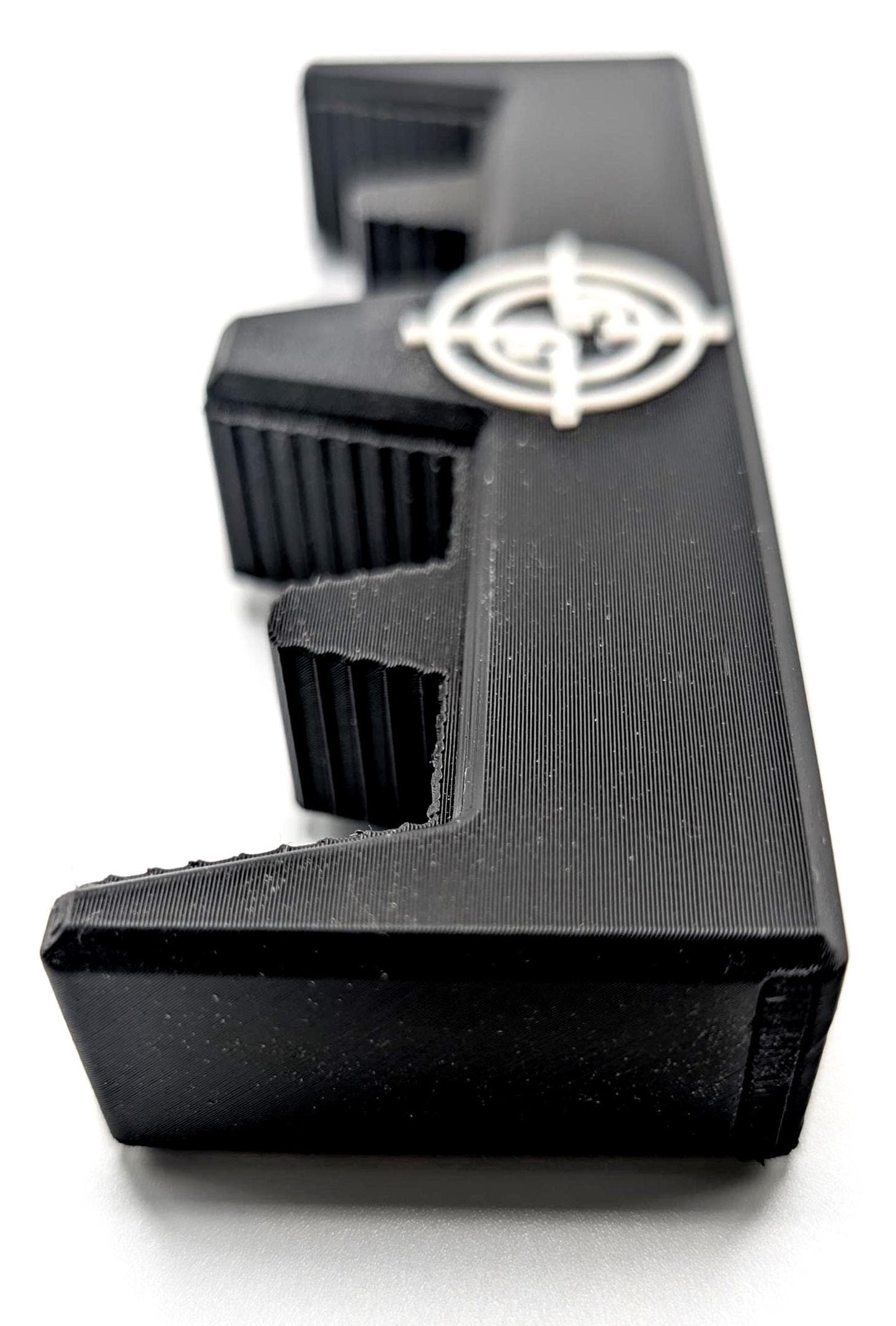 MagRest Quatro – Magnetic Rifle Rest for Safe Firearm Transportation and Storage